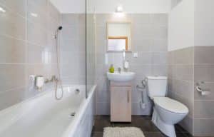 Guide to Choosing a Modern vs Traditional Bathroom Style in 2025