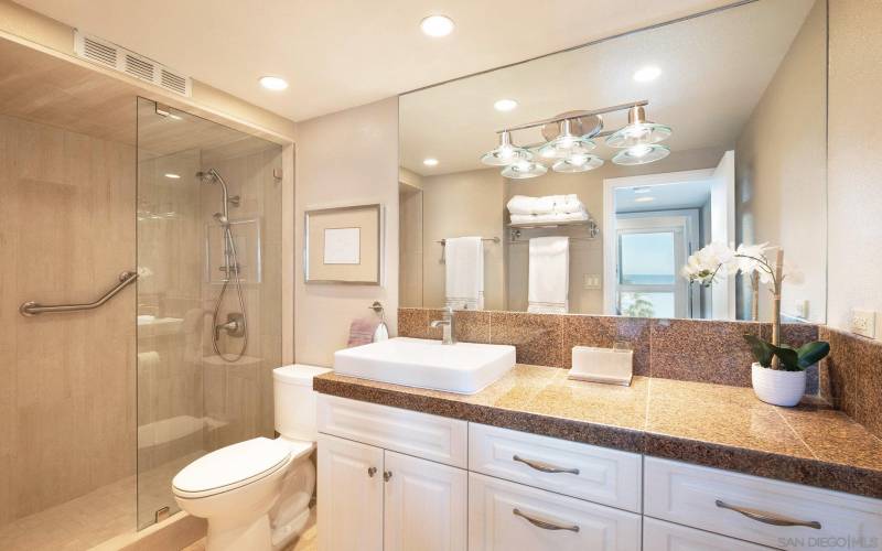 1830 Avenida del Mundo, Coronado, California 92118, 1 Bedroom Bedrooms, ,1 BathroomBathrooms,Residential Rental,For Rent,Avenida del Mundo,220026967