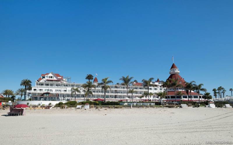 1830 Avenida del Mundo, Coronado, California 92118, 1 Bedroom Bedrooms, ,1 BathroomBathrooms,Residential Rental,For Rent,Avenida del Mundo,220026967