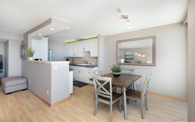 1830 Avenida del Mundo, Coronado, California 92118, 1 Bedroom Bedrooms, ,1 BathroomBathrooms,Residential Rental,For Rent,Avenida del Mundo,220026967