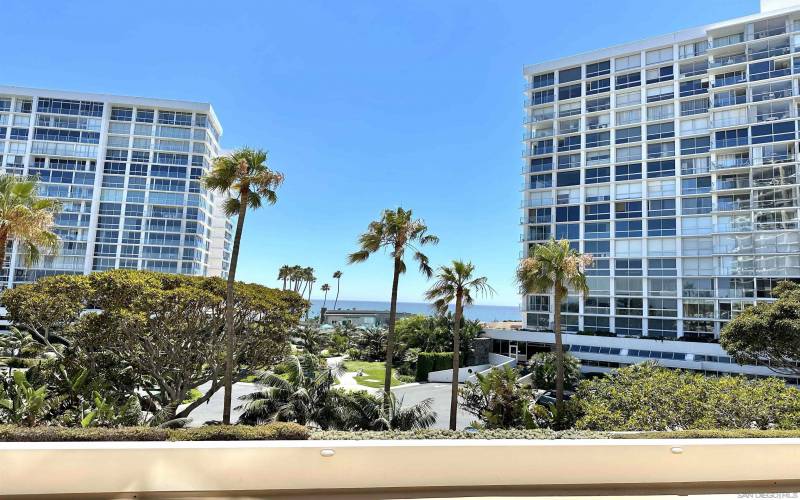 1750 Avenida Del Mundo, Coronado, California 92118, 2 Bedrooms Bedrooms, ,2 BathroomsBathrooms,Residential Rental,For Rent,Avenida Del Mundo,230016513