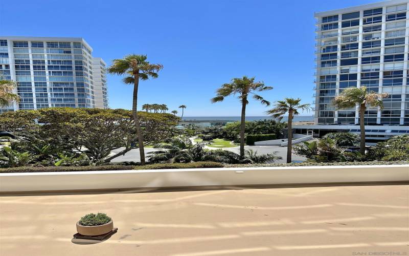 1750 Avenida Del Mundo, Coronado, California 92118, 2 Bedrooms Bedrooms, ,2 BathroomsBathrooms,Residential Rental,For Rent,Avenida Del Mundo,230016513