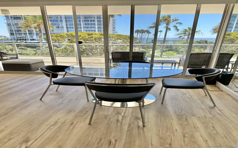 1750 Avenida Del Mundo, Coronado, California 92118, 2 Bedrooms Bedrooms, ,2 BathroomsBathrooms,Residential Rental,For Rent,Avenida Del Mundo,230016513