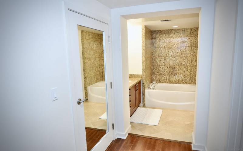 5410 La Jolla Blvd., La Jolla, California 92037, 2 Bedrooms Bedrooms, ,2 BathroomsBathrooms,Residential Rental,For Rent,La Jolla Blvd.,230016879 5410 La Jolla Blvd., La Jolla, California 92037, 2 Bedrooms Bedrooms, ,2 BathroomsBathrooms,Residential Rental,For Rent,La Jolla Blvd.,230016879