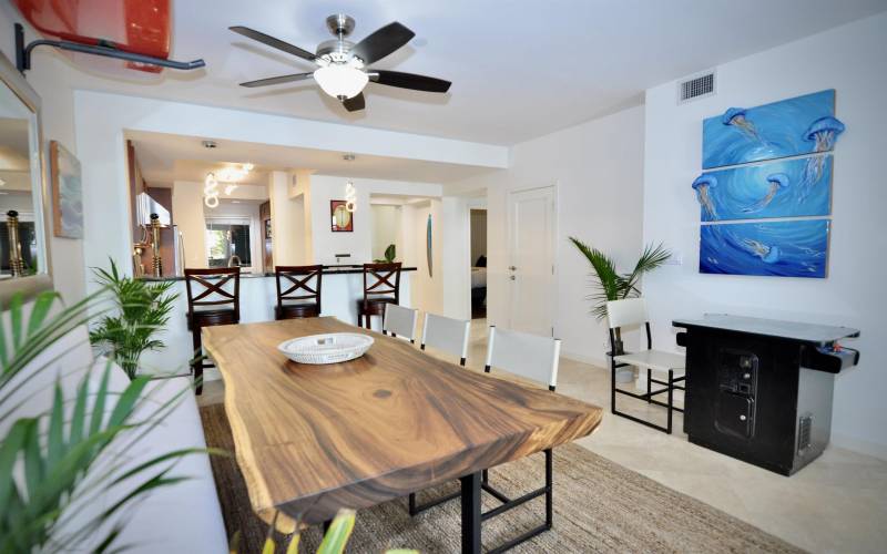 5410 La Jolla Blvd., La Jolla, California 92037, 2 Bedrooms Bedrooms, ,2 BathroomsBathrooms,Residential Rental,For Rent,La Jolla Blvd.,230016879 5410 La Jolla Blvd., La Jolla, California 92037, 2 Bedrooms Bedrooms, ,2 BathroomsBathrooms,Residential Rental,For Rent,La Jolla Blvd.,230016879