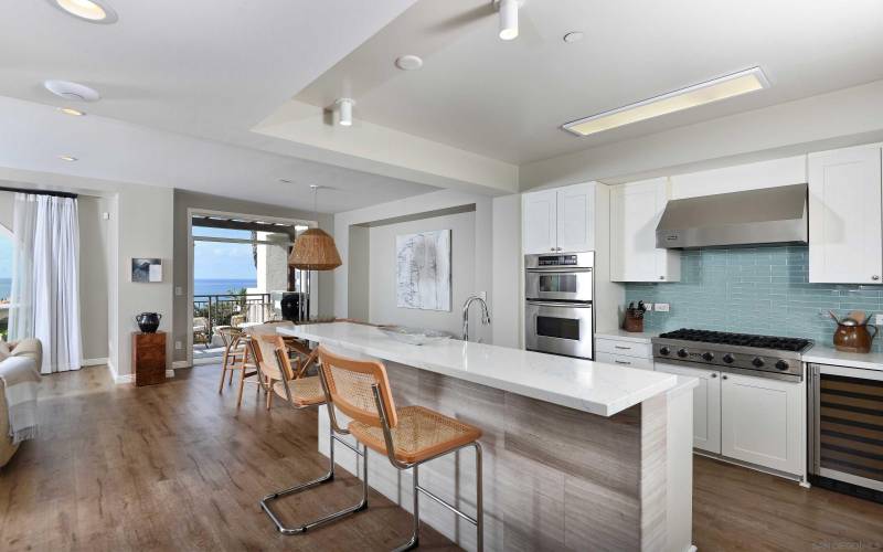 5430 La Jolla Boulevard, La Jolla, California 92037, 2 Bedrooms Bedrooms, ,2 BathroomsBathrooms,Residential Rental,For Rent,La Jolla Boulevard,230016884