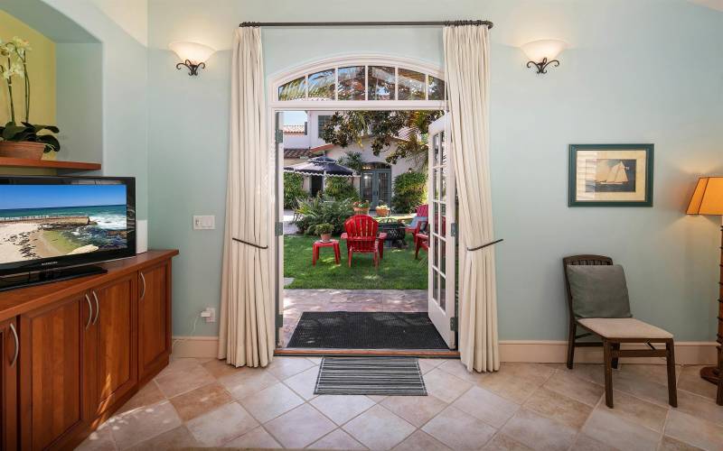 1815 Monterey Avenue, Coronado, California 92118, 5 Bedrooms Bedrooms, ,5 BathroomsBathrooms,Residential,For Sale,Monterey Avenue,230018871