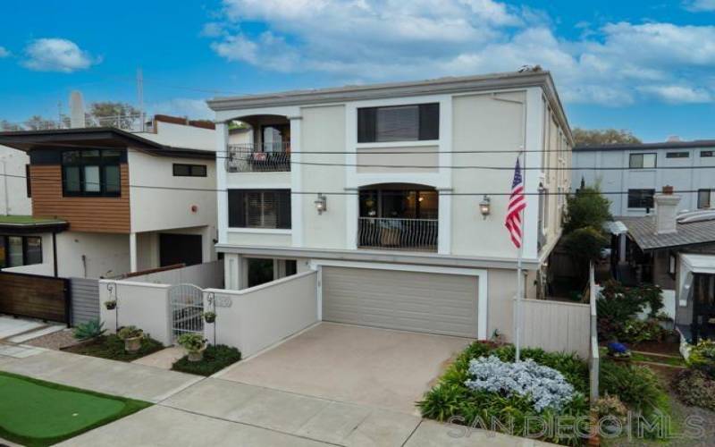 620 9th Street, Coronado, California 92118, 4 Bedrooms Bedrooms, ,3 BathroomsBathrooms,Residential Rental,For Rent,9th Street,230020901 620 9th Street, Coronado, California 92118, 4 Bedrooms Bedrooms, ,3 BathroomsBathrooms,Residential Rental,For Rent,9th Street,230020901