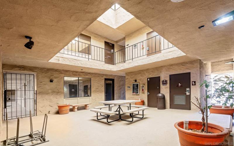 10505 & 10509 San Diego Mission Rd, San Diego, California 92108, ,Lot/land,For Sale,San Diego Mission Rd,230021039