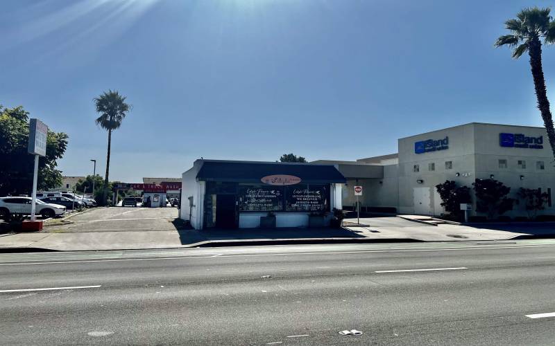 1115 PALM, IMPERIAL BEACH, California 91932, ,Commercial-off/rtl/ind,For Sale,PALM,230021437