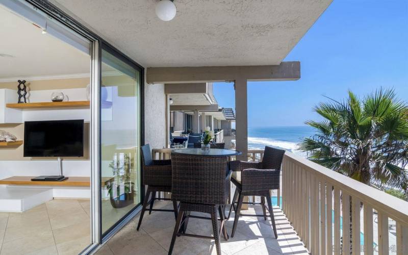 833 Beachfront Drive, Solana Beach, California 92075, 1 Bedroom Bedrooms, ,2 BathroomsBathrooms,Residential Rental,For Rent,Beachfront Drive,230021497