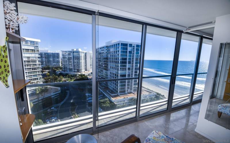 1730 Avenida Del Mundo, Coronado, California 92118, 1 Bedroom Bedrooms, ,1 BathroomBathrooms,Residential Rental,For Rent,Avenida Del Mundo,230022603