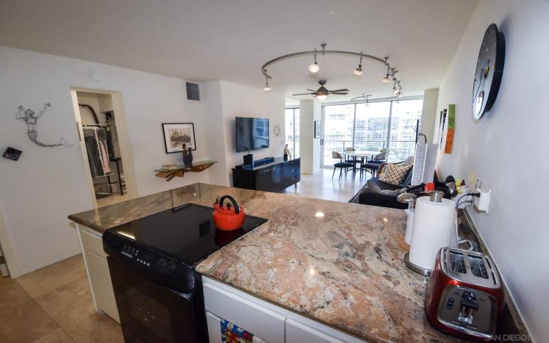 1730 Avenida Del Mundo, Coronado, California 92118, 1 Bedroom Bedrooms, ,1 BathroomBathrooms,Residential Rental,For Rent,Avenida Del Mundo,230022603