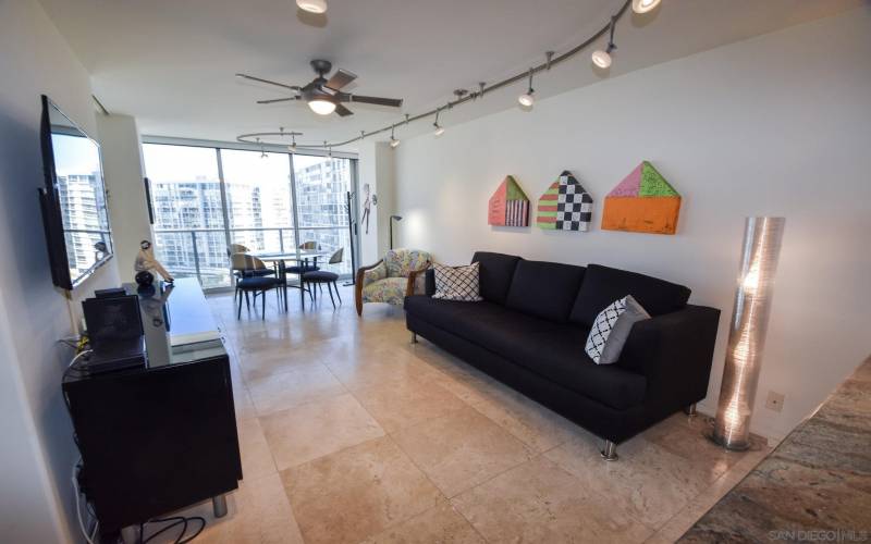 1730 Avenida Del Mundo, Coronado, California 92118, 1 Bedroom Bedrooms, ,1 BathroomBathrooms,Residential Rental,For Rent,Avenida Del Mundo,230022603