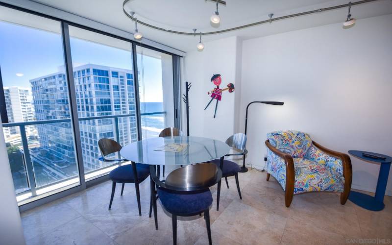 1730 Avenida Del Mundo, Coronado, California 92118, 1 Bedroom Bedrooms, ,1 BathroomBathrooms,Residential Rental,For Rent,Avenida Del Mundo,230022603