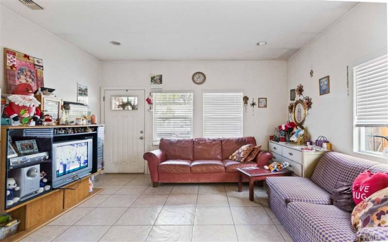 4250-4252 Division St, San Diego, California 91950, 2 Bedrooms Bedrooms, ,2-4 Units,For Sale,Division St,200003107