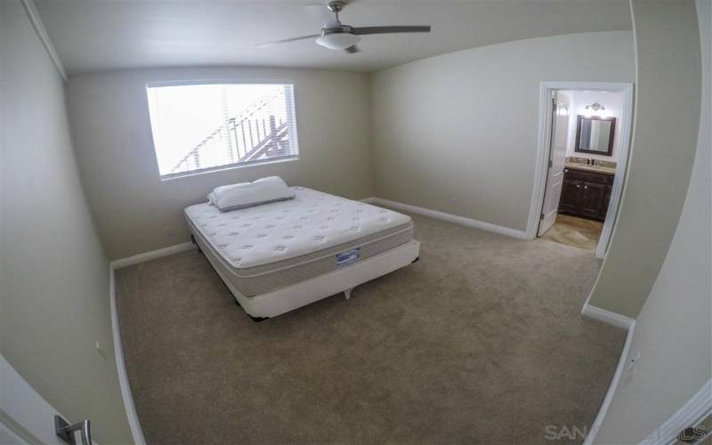 516 The Strand, Oceanside, California 92054, 1 Bedroom Bedrooms, ,2-4 Units,For Sale,The Strand,190053849